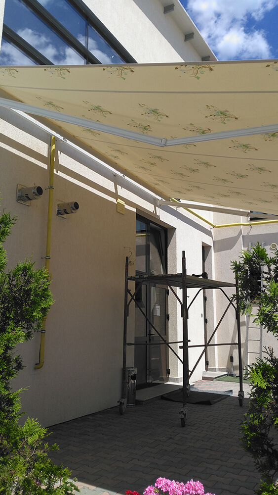 Fotografie Copertine retractabile