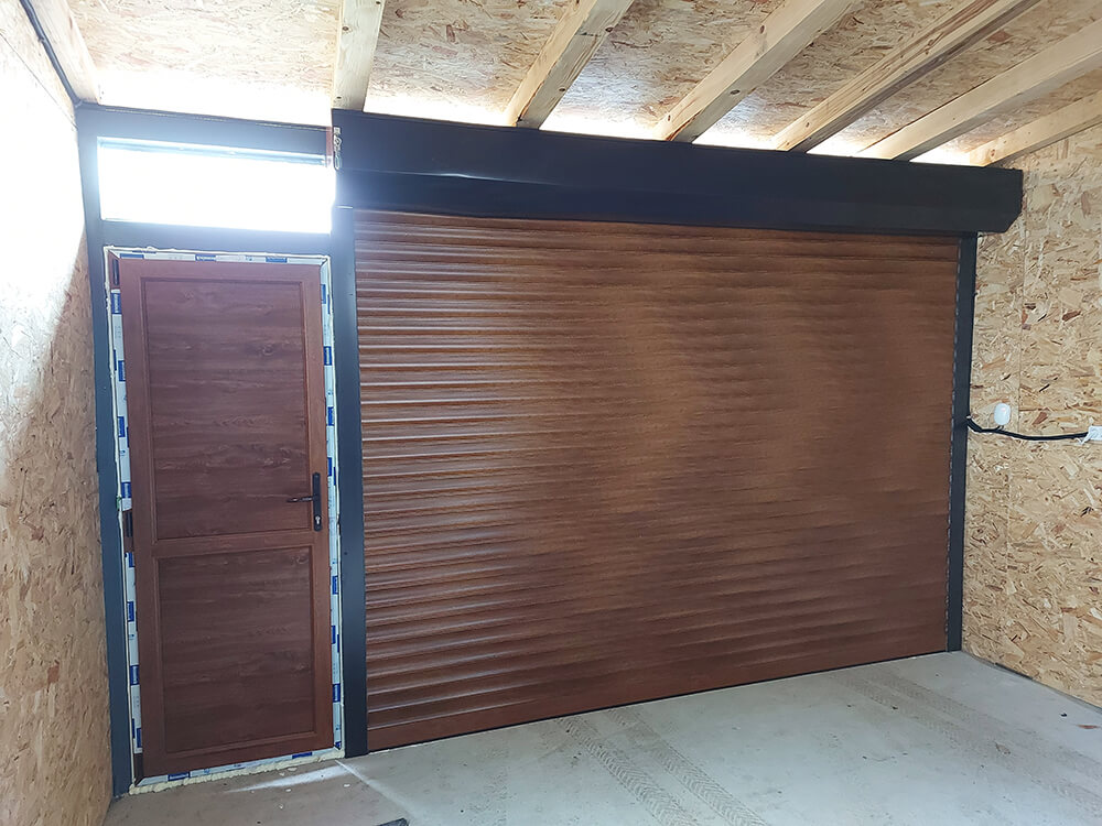 Fotografie Usi de garaj