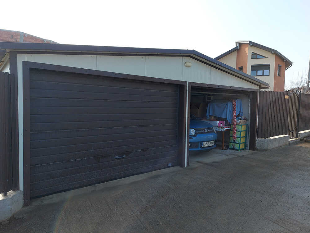 Fotografie Usi de garaj